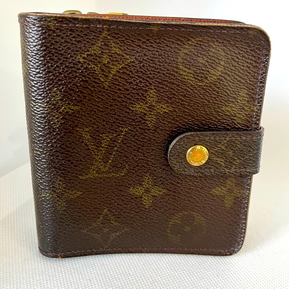 Louis Vuitton Handbags - Louis Vuitton Monogram Zip Compact Wallet